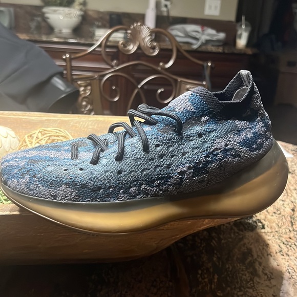 Authentic Yeezy Boost’s Size 8.5 mens - Picture 5 of 6